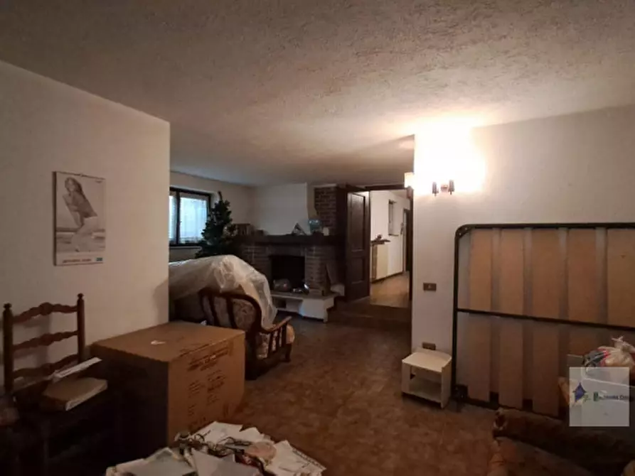 Immagine 25 di Villa in vendita  in VIA villoresi a Robecchetto Con Induno