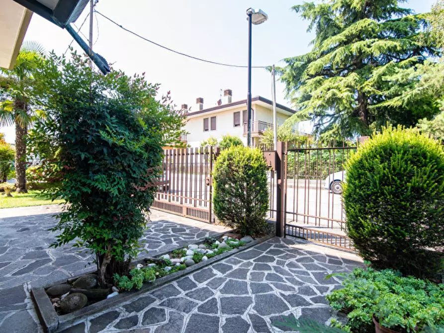 Immagine 2 di Casa indipendente in vendita  in Via IV novembre, Ponte San Nicolò a Ponte San Nicolò