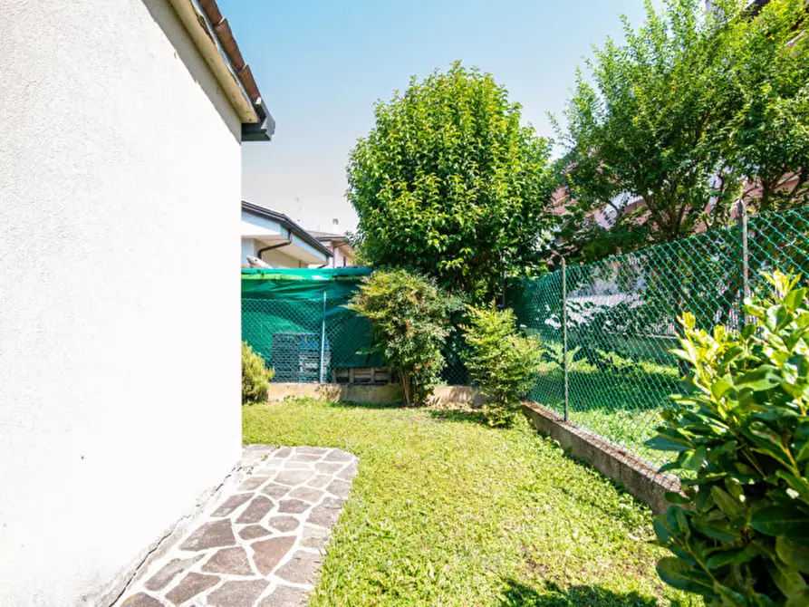 Immagine 9 di Casa indipendente in vendita  in Via IV novembre, Ponte San Nicolò a Ponte San Nicolò