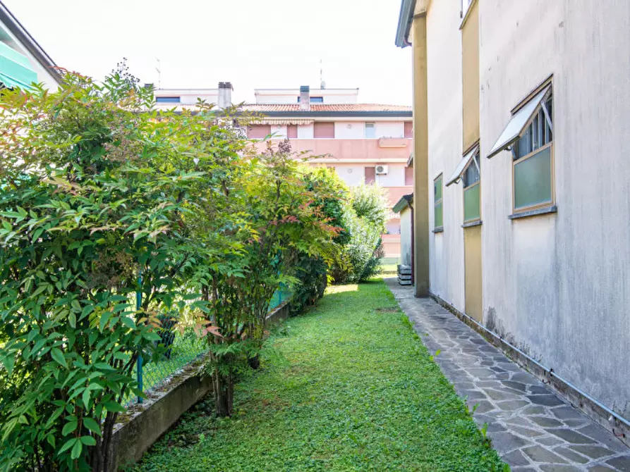 Immagine 11 di Casa indipendente in vendita  in Via IV novembre, Ponte San Nicolò a Ponte San Nicolò