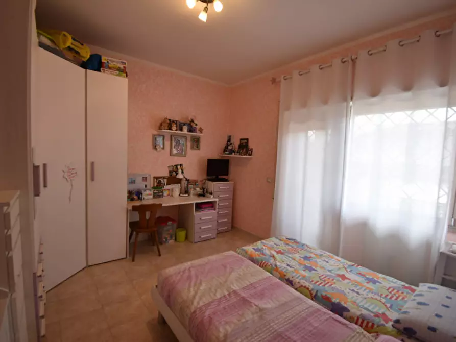 Immagine 26 di Appartamento in vendita  in Via Villanova a Roma