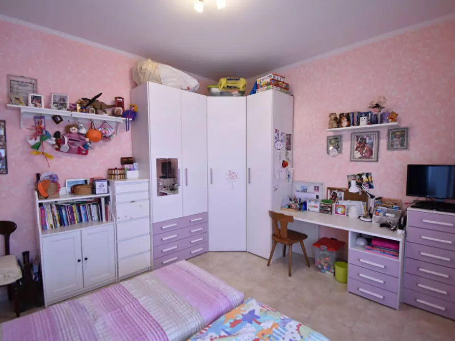 Immagine 28 di Appartamento in vendita  in Via Villanova a Roma