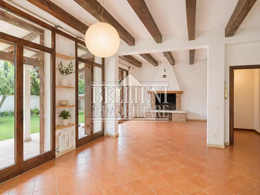 Immagine 1 di Villa in vendita  in Via Aurelio dall'Acqua a Vicenza