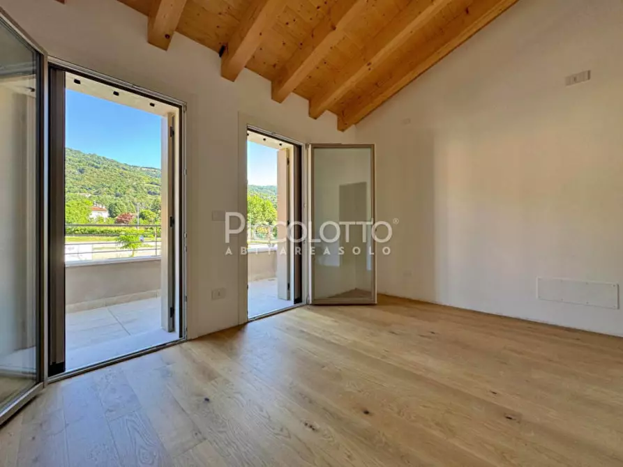 Immagine 17 di Casa bifamiliare in affitto  in via Pasubio a Cavaso Del Tomba