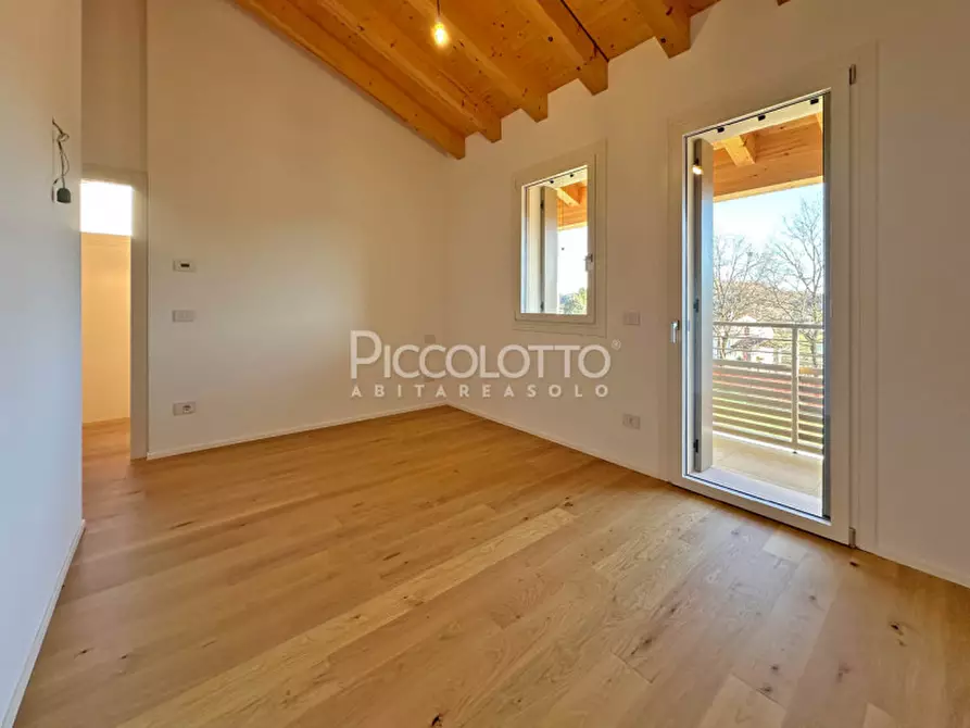 Immagine 20 di Casa bifamiliare in affitto  in via Pasubio a Cavaso Del Tomba