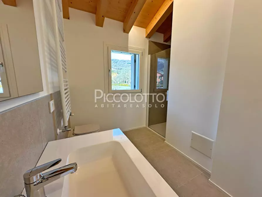 Immagine 23 di Casa bifamiliare in affitto  in via Pasubio a Cavaso Del Tomba