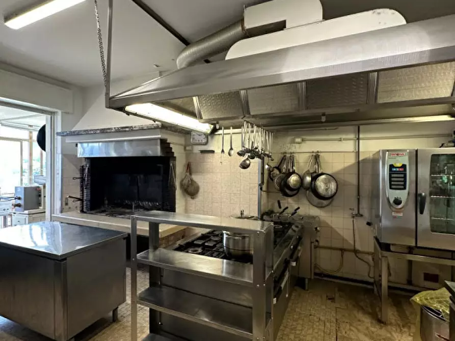 Immagine 15 di Negozio in affitto  in Via Sisemol a Marostica