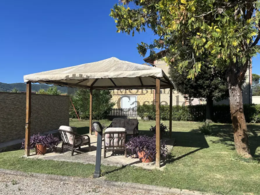Immagine 8 di Villa in vendita  a Piegaro
