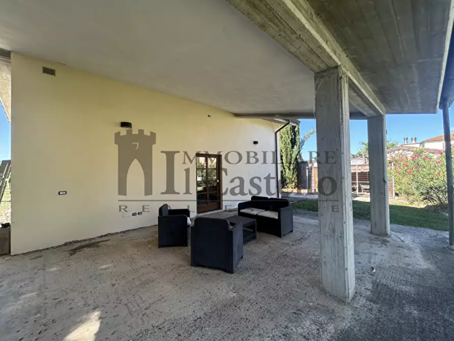 Immagine 10 di Villa in vendita  a Piegaro