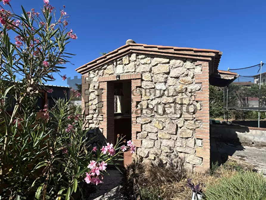 Immagine 12 di Villa in vendita  a Piegaro