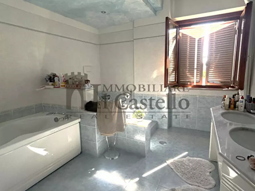 Immagine 26 di Villa in vendita  a Piegaro