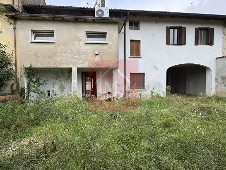 Immagine 76 di Villetta a schiera in vendita  in Via dei Castelli 42 a Pozzuolo Del Friuli