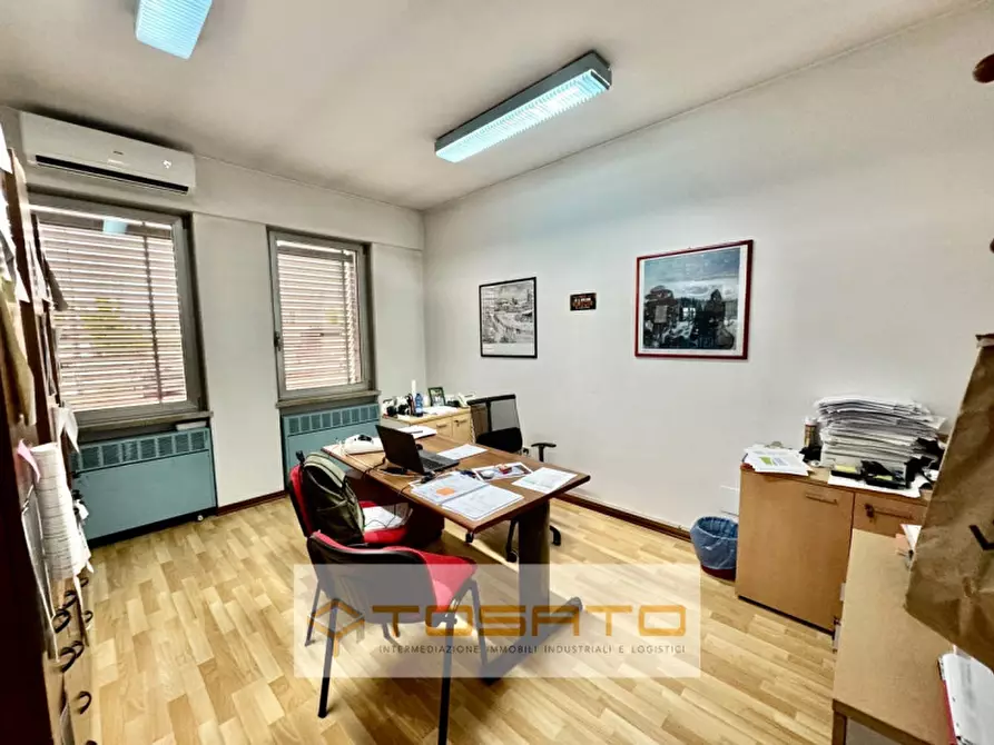 Immagine 1 di Ufficio in affitto  a San Giovanni Lupatoto