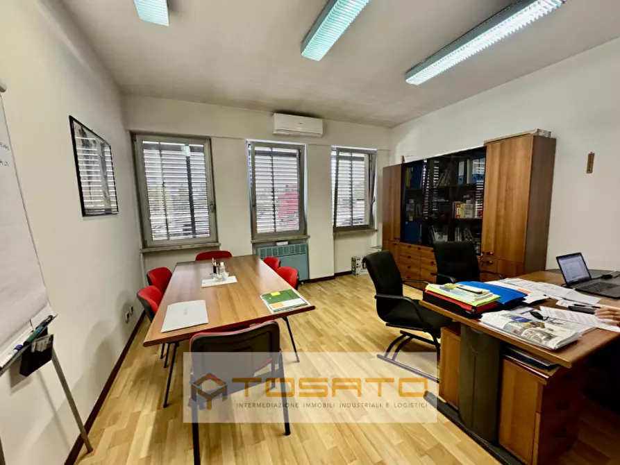 Immagine 3 di Ufficio in affitto  a San Giovanni Lupatoto