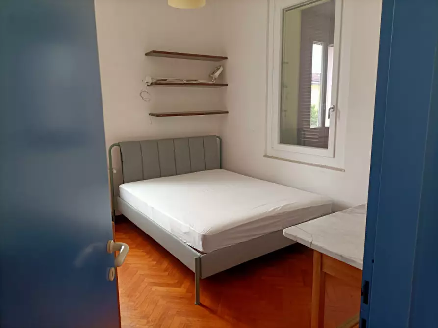 Immagine 29 di Appartamento in affitto  in Via Fratelli Rosselli, 5 a Parma