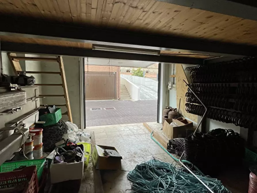 Immagine 3 di Garage in vendita  in Via Don Eugenio Bellemo a Chioggia