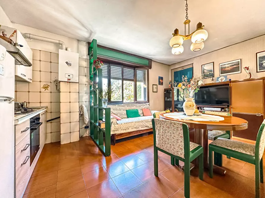 Immagine 4 di Appartamento in vendita  in Corso Valsesia, 267 a Gattinara