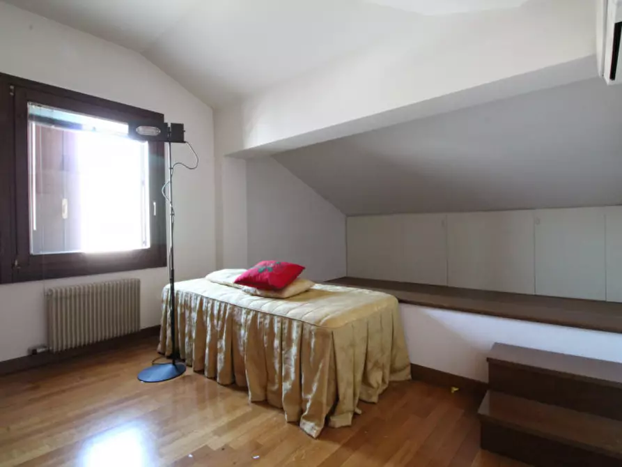 Immagine 21 di Appartamento in vendita  in Piazza Giacomo Matteotti a Vicenza