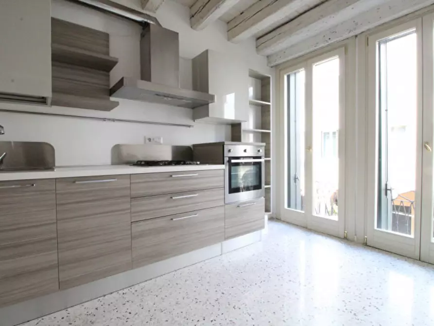 Immagine 8 di Appartamento in vendita  in Contra' Pescherie Vecchie a Vicenza