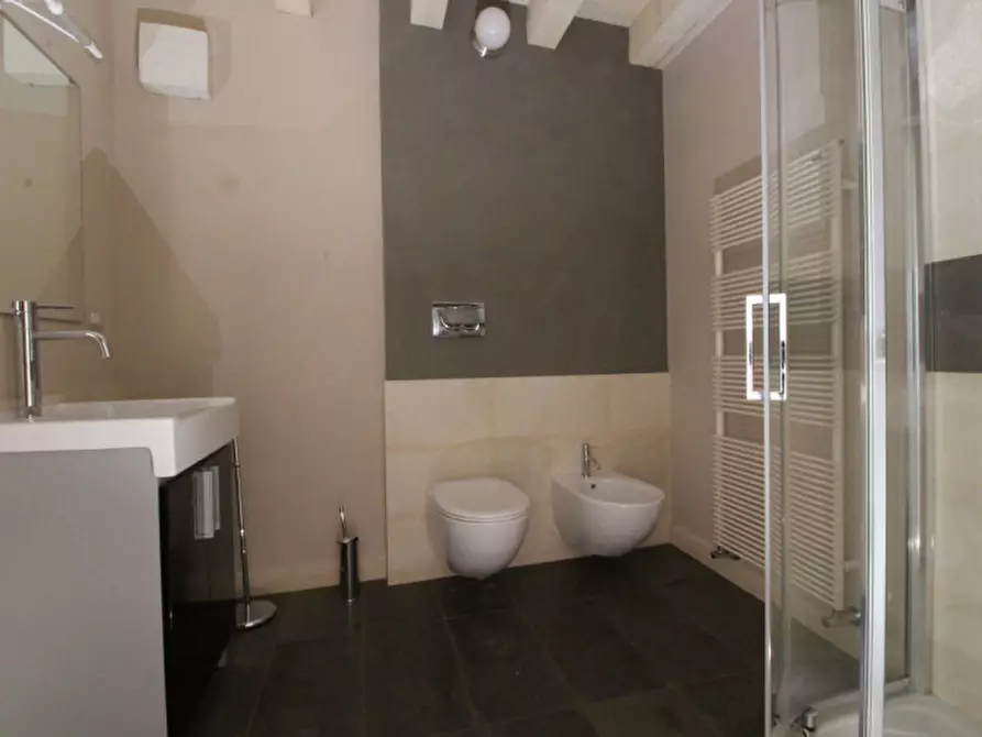 Immagine 13 di Appartamento in vendita  in Contra' Pescherie Vecchie a Vicenza