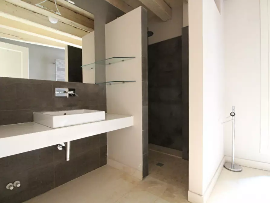 Immagine 14 di Appartamento in vendita  in Contra' Pescherie Vecchie a Vicenza