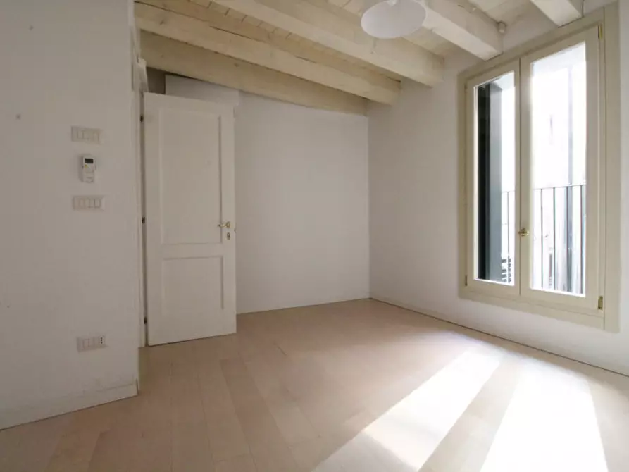 Immagine 18 di Appartamento in vendita  in Contra' Pescherie Vecchie a Vicenza