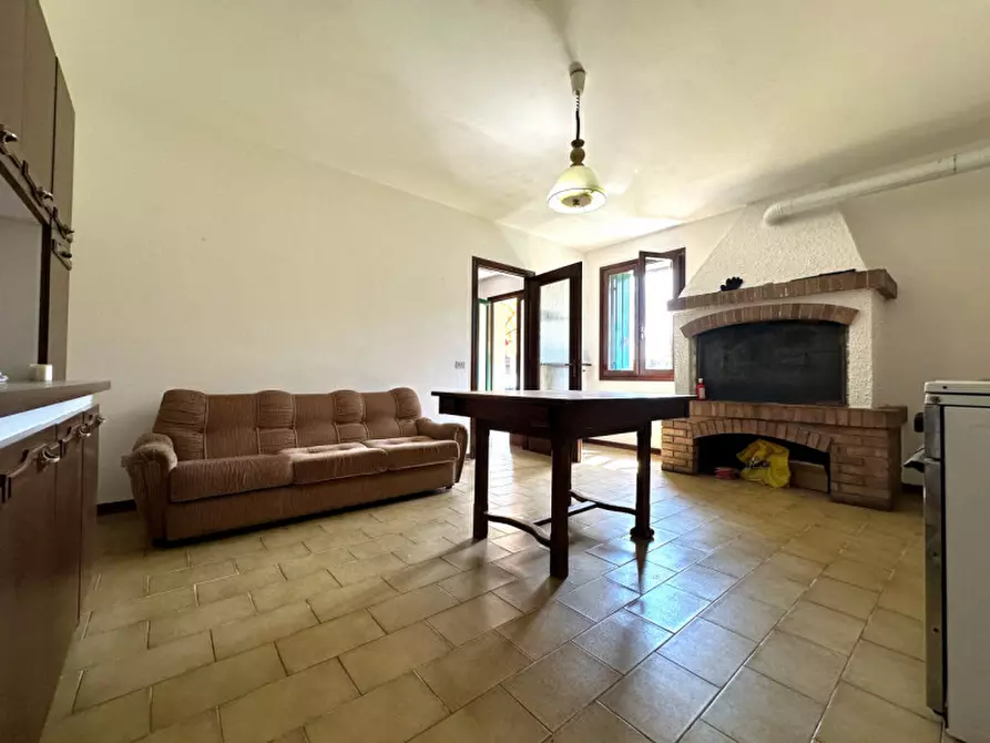 Immagine 5 di Appartamento in vendita  in Via Chiesetta a Torri Di Quartesolo