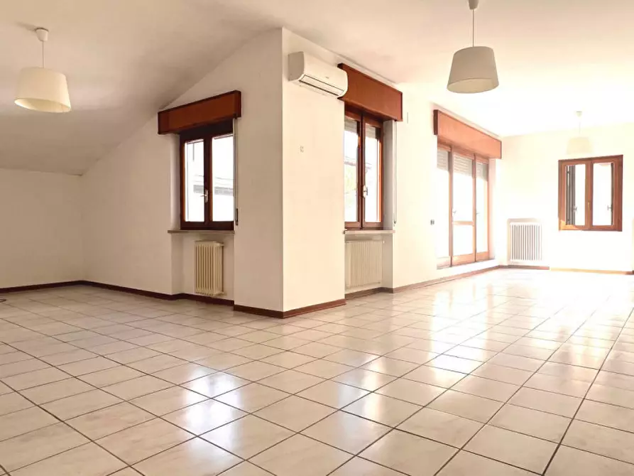 Immagine 6 di Appartamento in vendita  in via cesare battisti vicenza a Vicenza