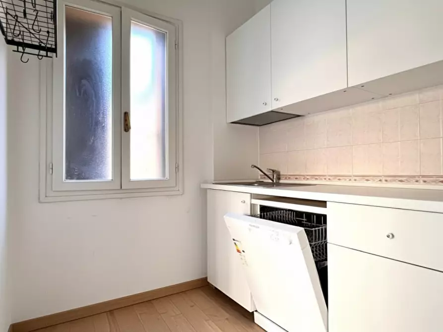 Immagine 7 di Appartamento in vendita  in via cesare battisti vicenza a Vicenza