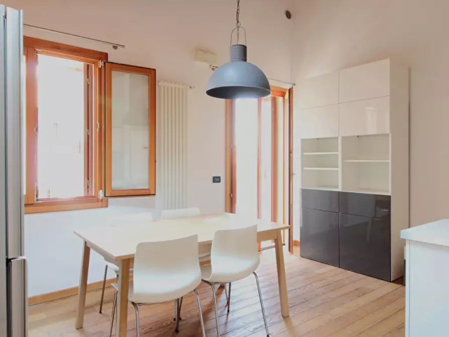 Immagine 3 di Appartamento in vendita  a Vicenza