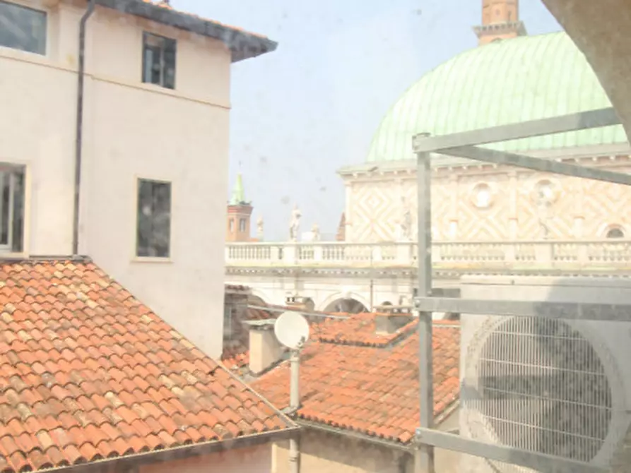 Immagine 6 di Appartamento in vendita  a Vicenza