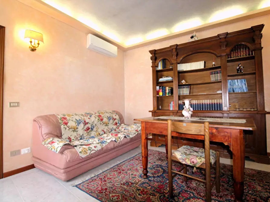 Immagine 8 di Appartamento in vendita  in Contra' Santa Caterina a Vicenza