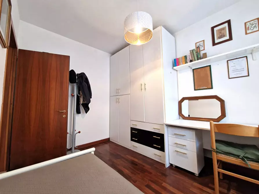 Immagine 12 di Appartamento in vendita  in Via Firenze a Torri Di Quartesolo