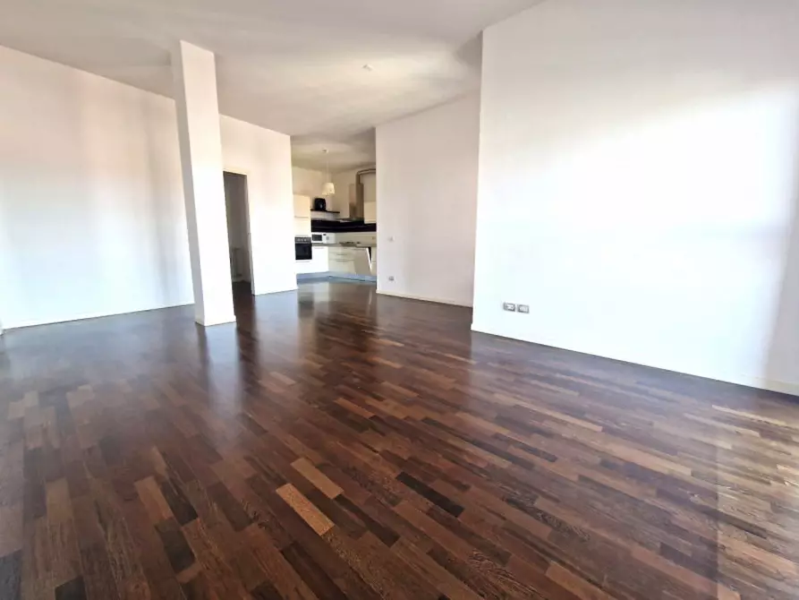 Immagine 4 di Appartamento in vendita  in Piazza Guglielmo Marconi a Vicenza