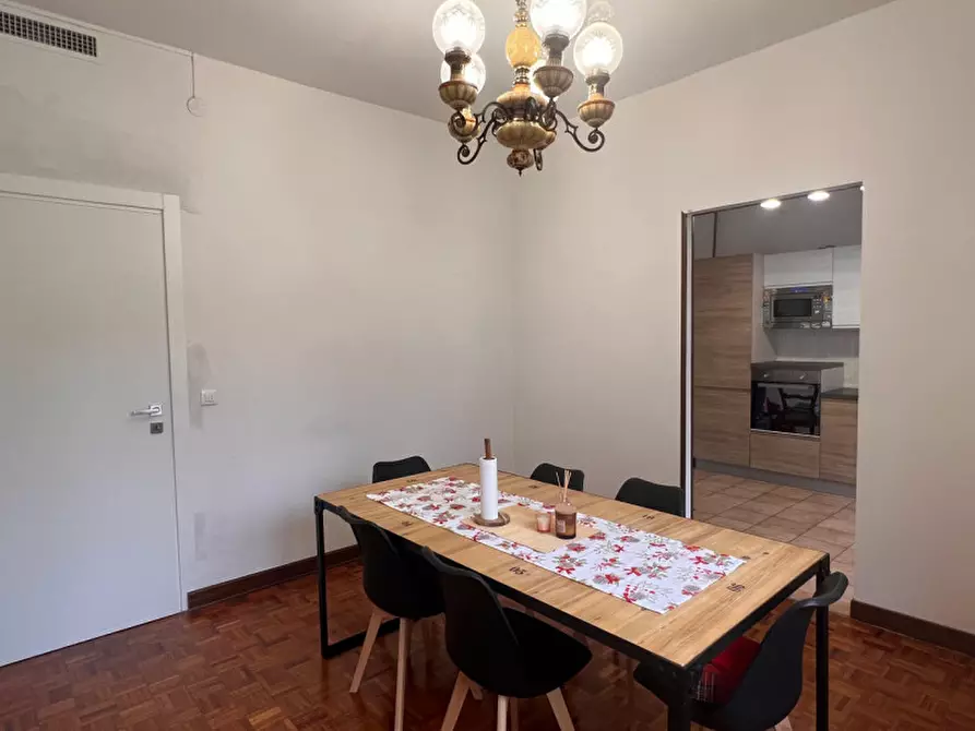 Immagine 10 di Appartamento in vendita  in Via IV Novembre a Vicenza