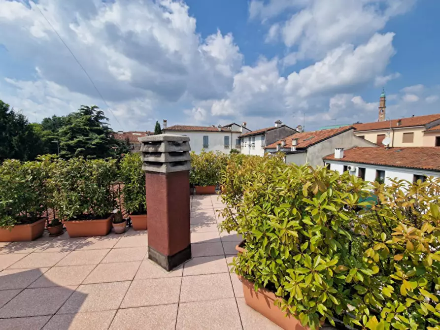 Immagine 37 di Appartamento in vendita  in Contra' Mure San Michele a Vicenza