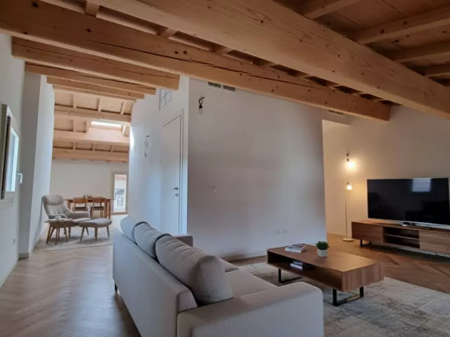 Immagine 1 di Attico in vendita  in Contrà Oratorio dei Servi Vicenza a Vicenza