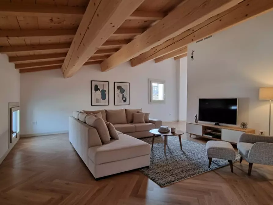 Immagine 2 di Attico in vendita  in Contrà Oratorio dei Servi Vicenza a Vicenza