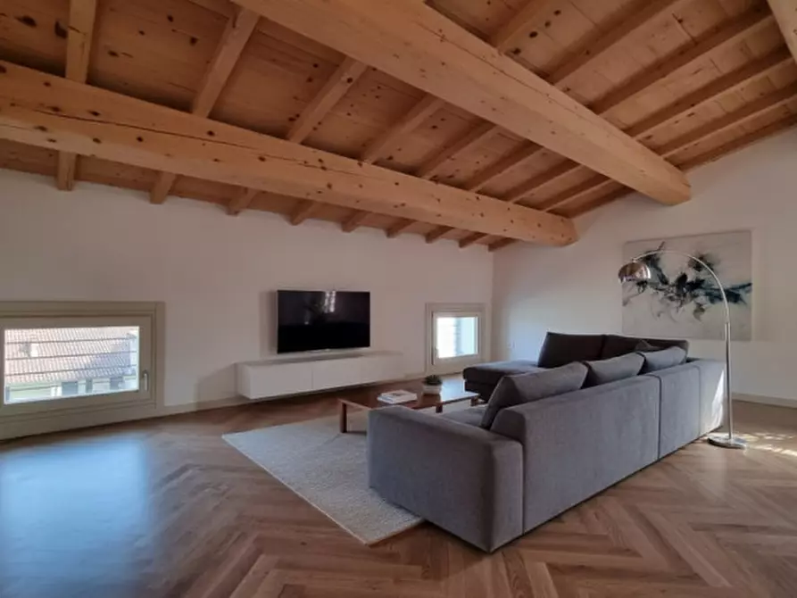 Immagine 4 di Attico in vendita  in Contrà Oratorio dei Servi Vicenza a Vicenza