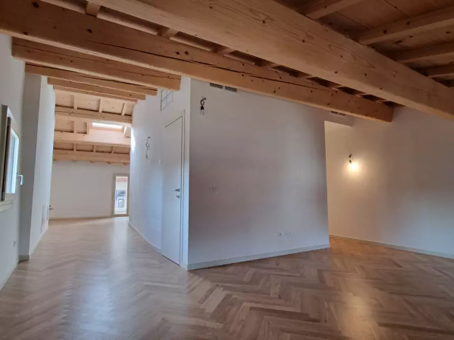 Immagine 9 di Attico in vendita  in Contrà Oratorio dei Servi Vicenza a Vicenza