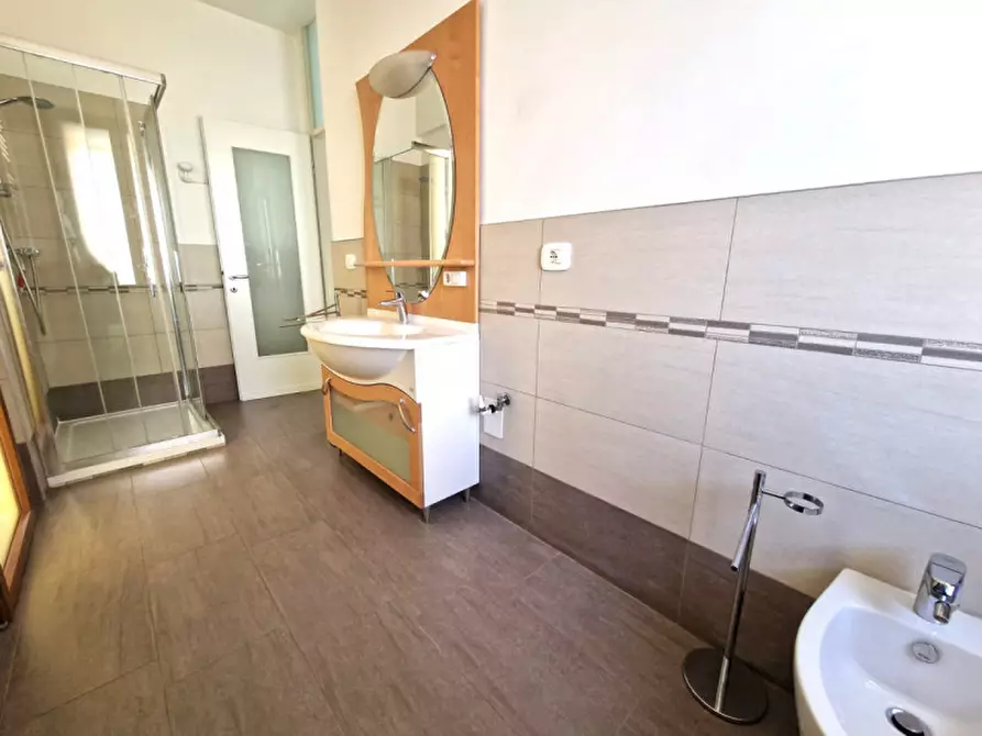 Immagine 17 di Appartamento in affitto  a Vicenza