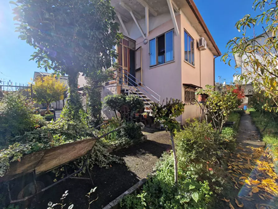 Immagine 17 di Villa in vendita  in Via Europa a Torri Di Quartesolo