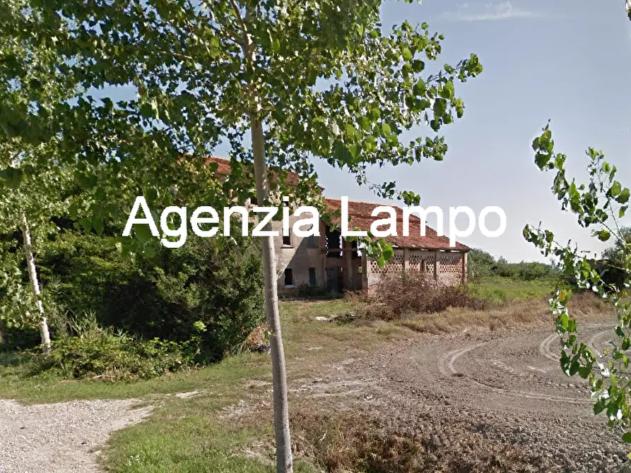 Immagine 4 di Rustico / casale in vendita  in Via Strada Nuova a Caorle