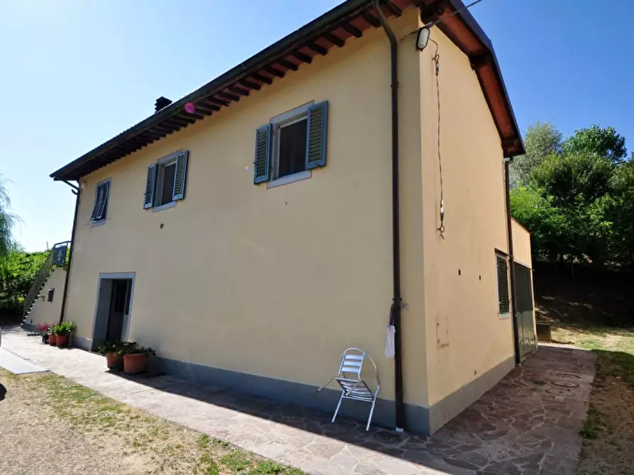 Immagine 1 di Casa indipendente in vendita  in Via Montecarlo a San Giovanni Valdarno