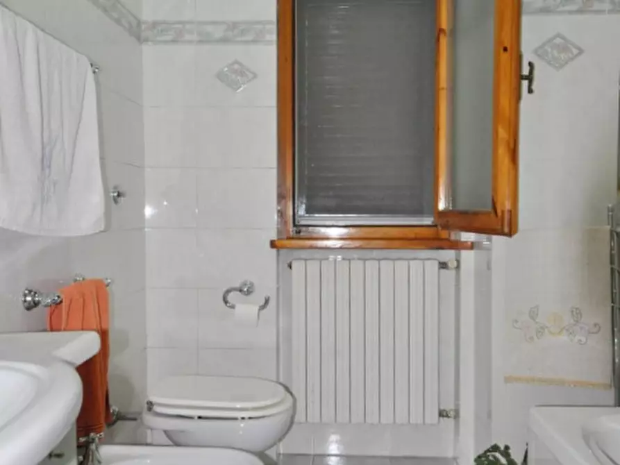 Immagine 12 di Casa indipendente in vendita  in Via Montecarlo a San Giovanni Valdarno