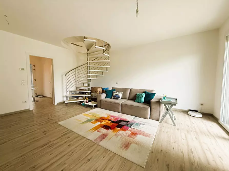 Immagine 1 di Villa in vendita  in Via Pomero Ovest a Carbonera