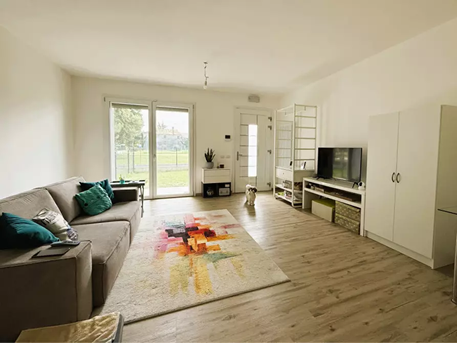 Immagine 3 di Villa in vendita  in Via Pomero Ovest a Carbonera