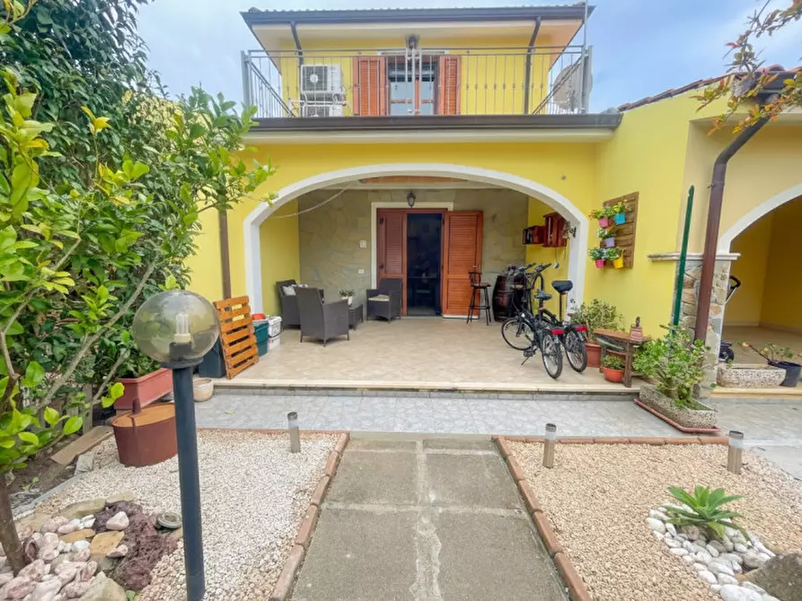 Immagine 1 di Villetta a schiera in vendita  in Via Iglesiente, 21 a Castiadas