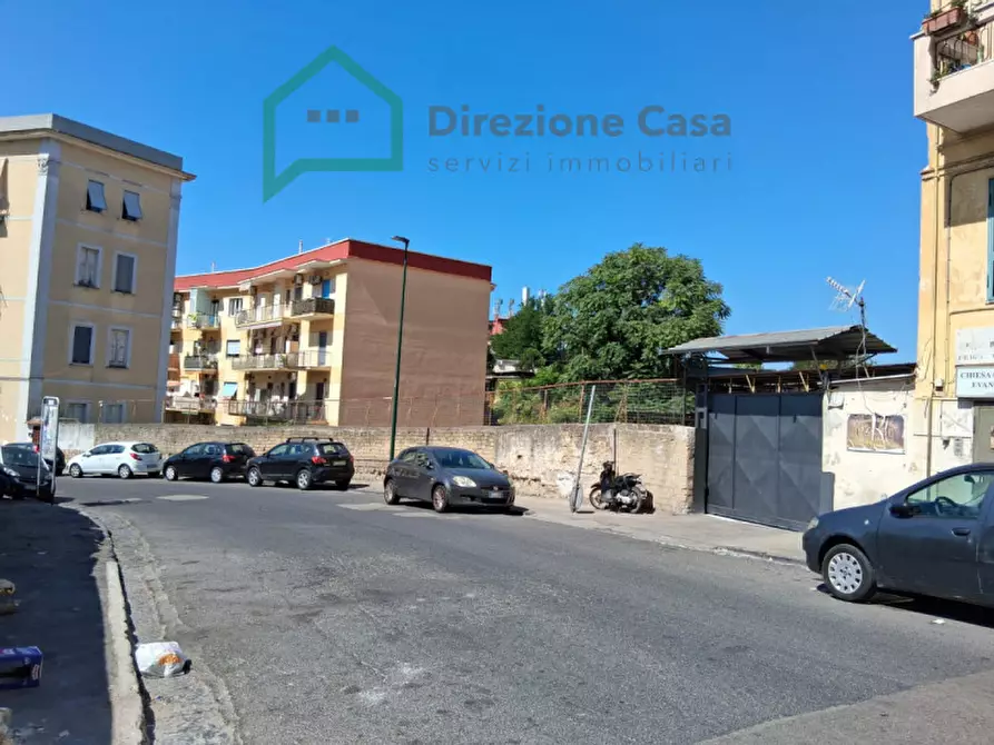 Immagine 2 di Appartamento in vendita  in Via F. Paolo Bozzelli a Napoli