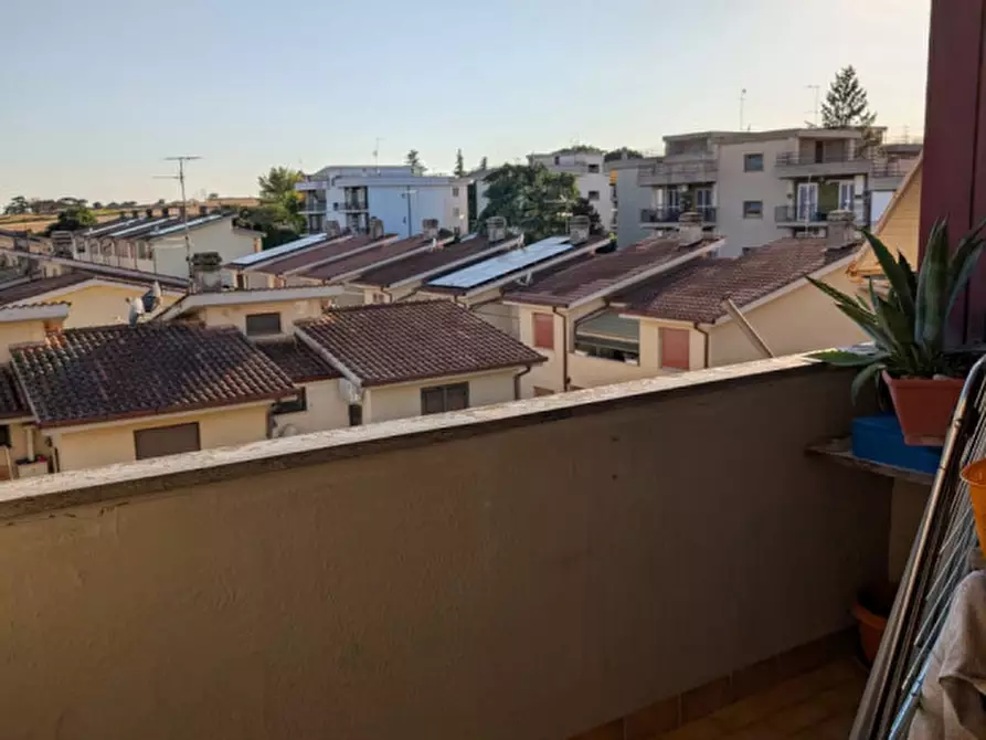 Immagine 4 di Appartamento in affitto  in Via dei Girasoli a Guidonia Montecelio